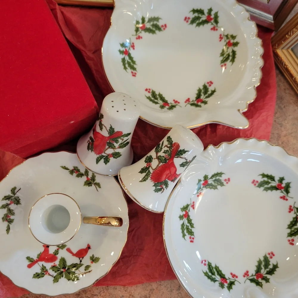 Vintage Lefton Salt & Pepper Shakers & Candle Holder ~ Christmas Cardinal Motif